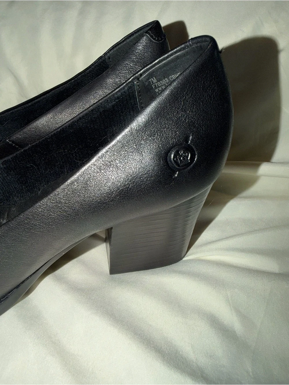 Born Black Leather Mid-Heel‎ Classic Pumps
